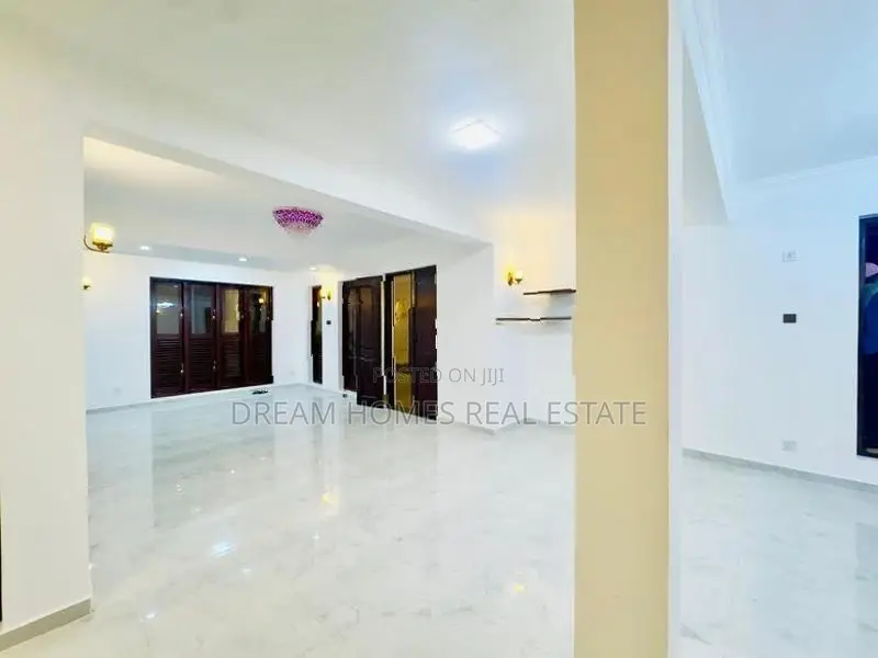 4 Bedroom House for Sale – Depanama, Pannipitiya