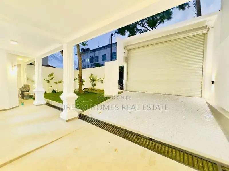 4 Bedroom House for Sale – Depanama, Pannipitiya