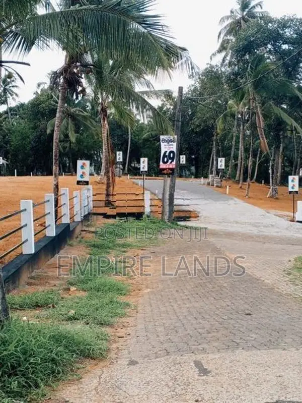 Malabe Thunadahena Junction Land for Sale Super Luxury Plots