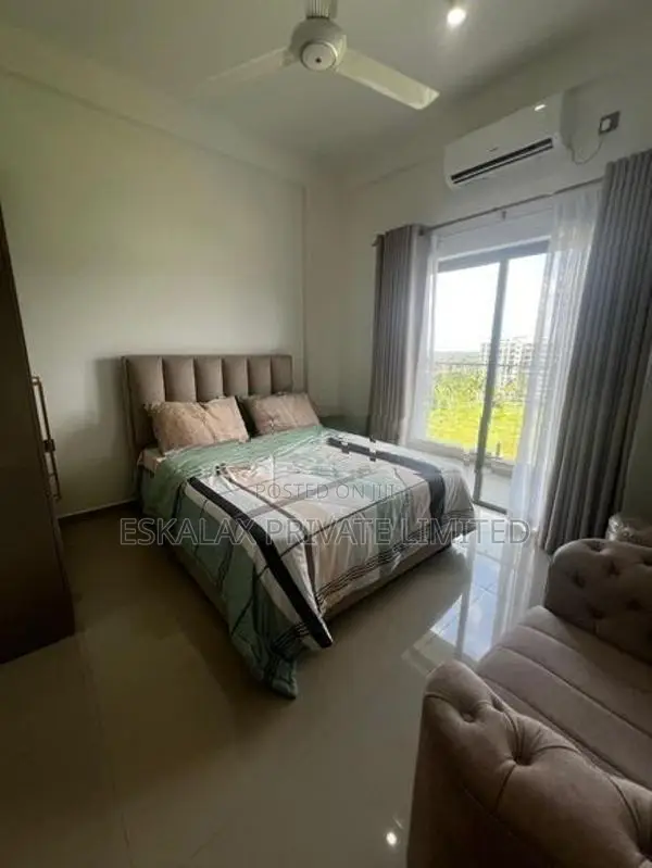 Canterbury Golf 3 Bedrooms Apartment For Rent in Piliyandala - EA954