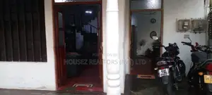 Two-Storey Family House for Sale in Honnanthara, Kesbewa