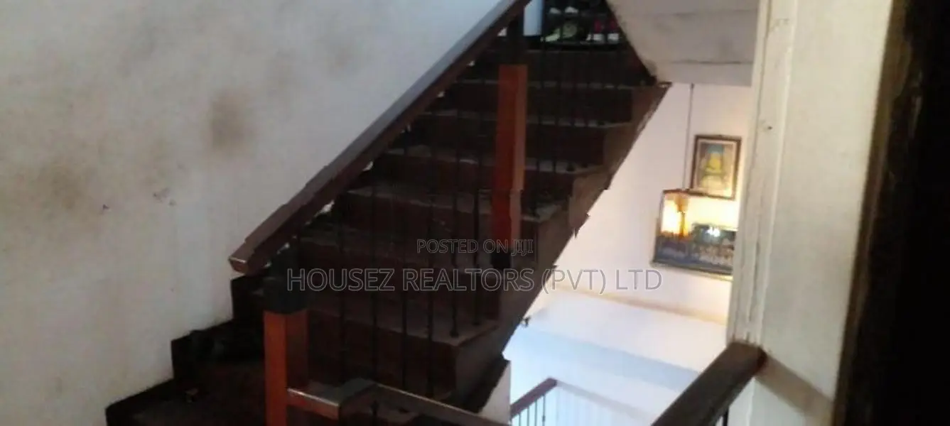 Two-Storey Family House for Sale in Honnanthara, Kesbewa