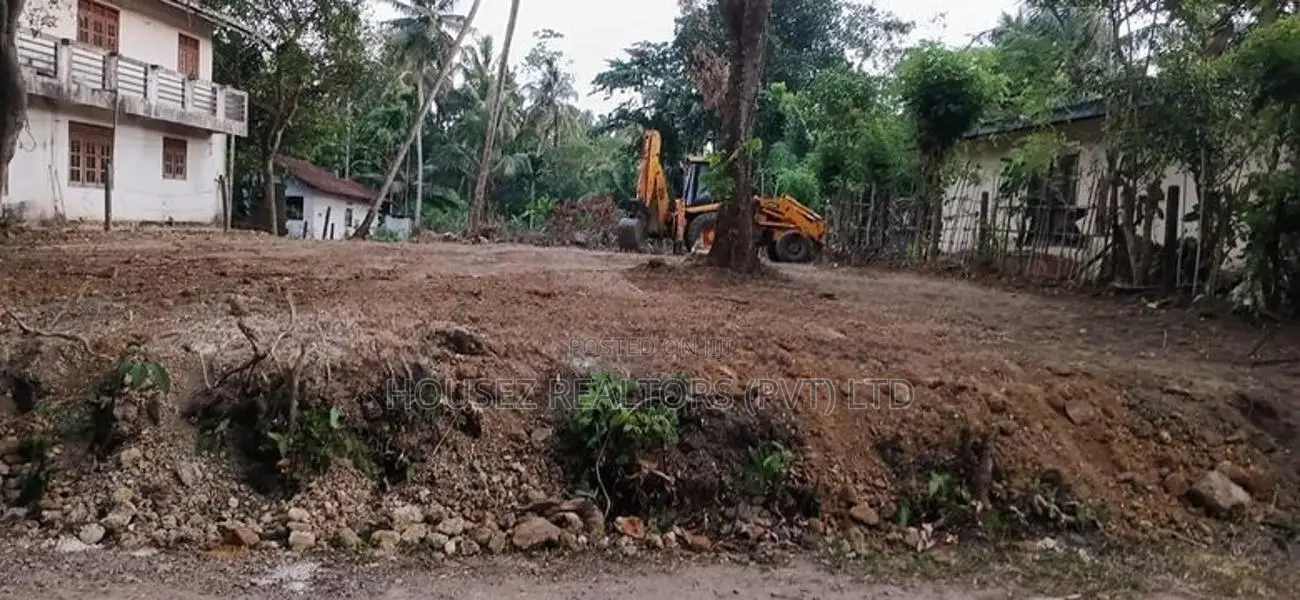 Prime Residential Land for Sale – Peter Kiringoda Mawatha, Karapitiya