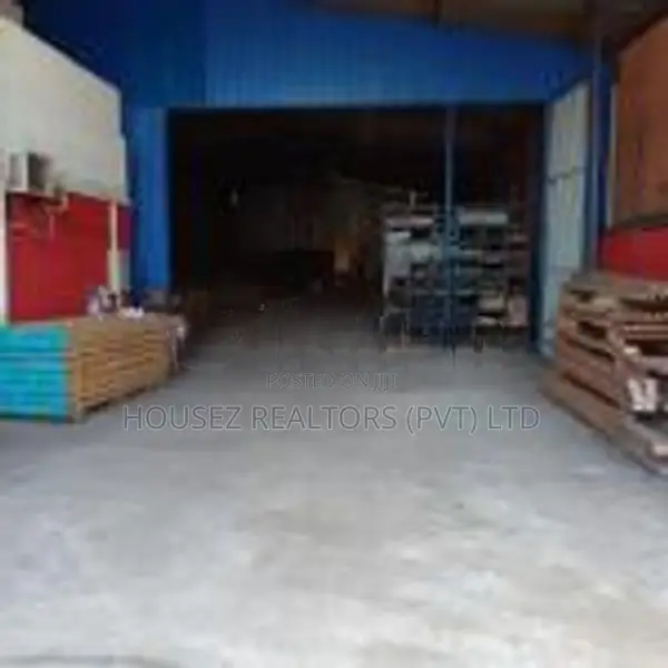 Warehouse with Office Spaces for Sale – Piliyandala / Moratuwa Road