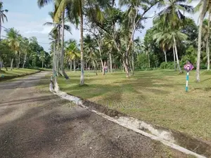 Land in Katunayaka