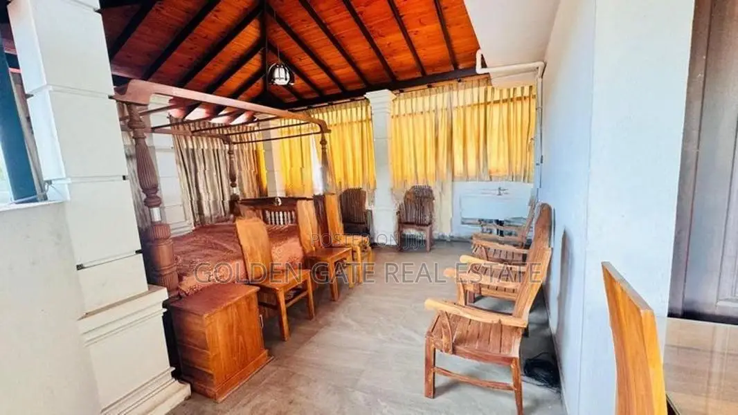 Luxury 3 Stoey Modern Home for Sale in Yakkala, Gampaha