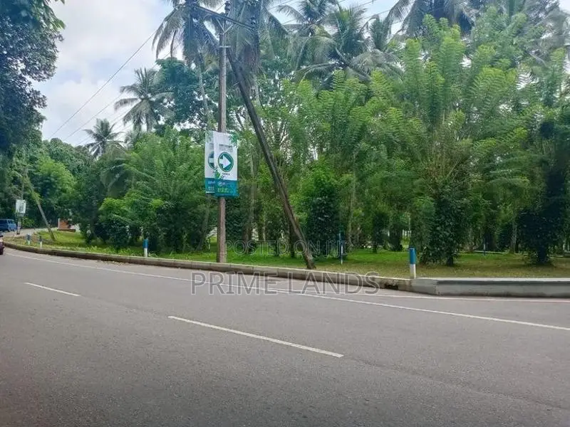Land for Sale in Yakkala