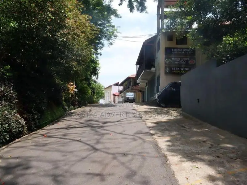 Luxury Villa Land with Mahaweli River Views