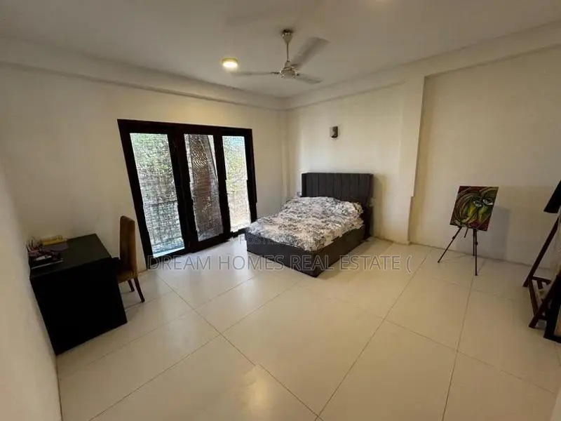 Spacious 3-Storey Fully Furnished House for Rent – Moratuwa