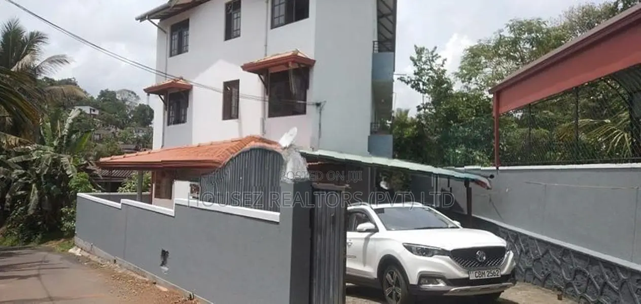 3-Storey Apartment Building for Sale in Karapitiya, Galle