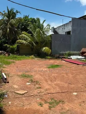 බොරලැස්ගමුව ඉඩමක් විකිනීමට