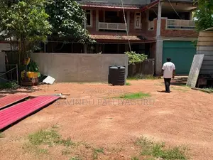 බොරලැස්ගමුව ඉඩමක් විකිනීමට