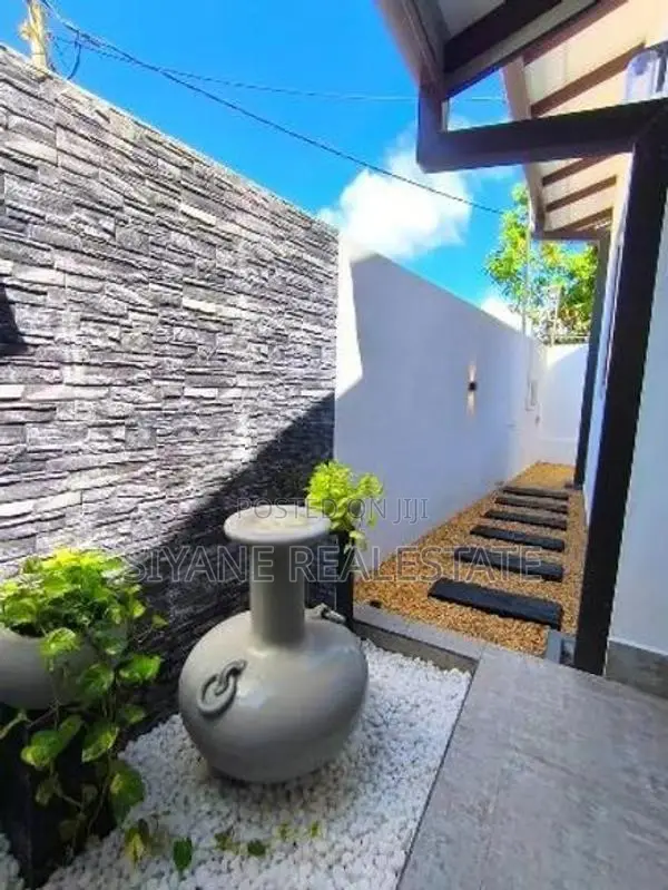 Beautiful Architecturally Designed Newly House for Sale in Athurugiriy