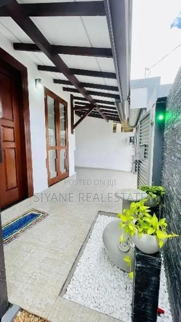 Beautiful Architecturally Designed Newly House for Sale in Athurugiriy