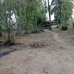 வயல் 2-5 ஏக்கர் மற்றும் குடியிருப்பு பூமி 1 Batticaloa