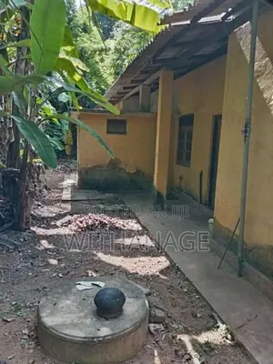 Land with House for Sale Ambepussa