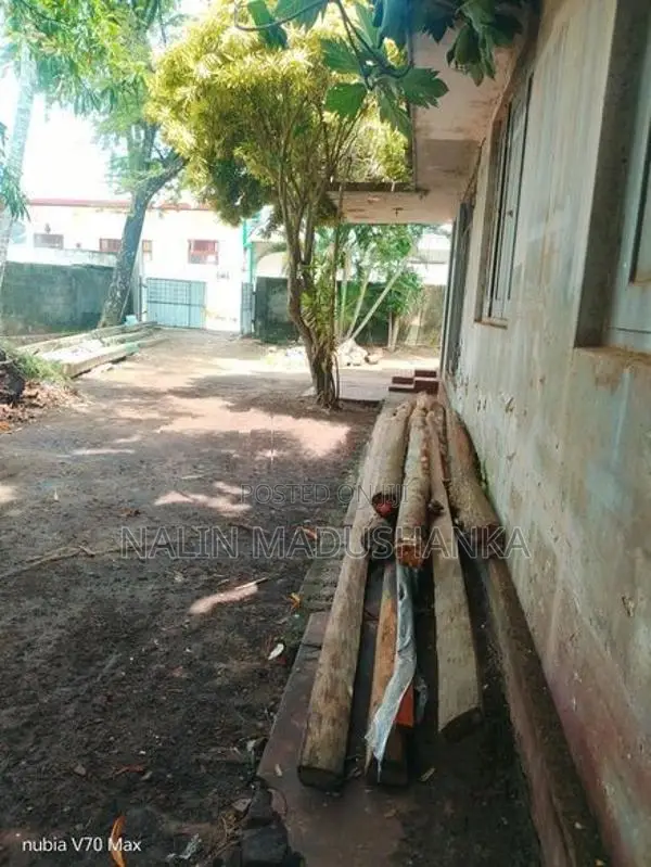 Land with House for Sale in Moratuwa