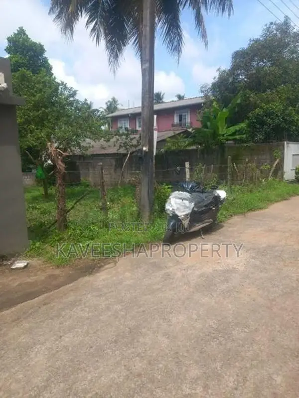 Land for Sale Thalahena