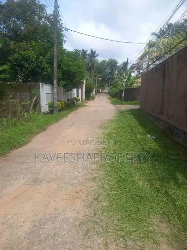 Land for Sale Thalahena