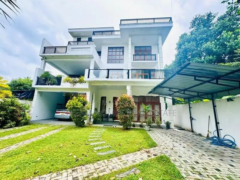 Luxury 12-Bedroom House for Sale in Thalawathugoda – Rs. 180 M