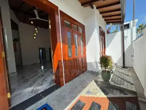 Luxury Brand New House for Sale in Piliyandala