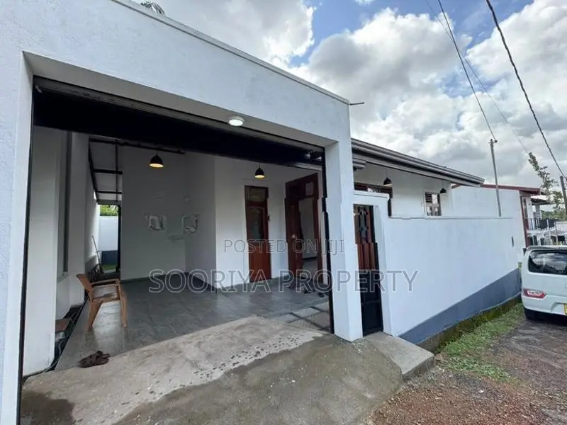3 Bedroom Brand New House for Sale in Piliyandala