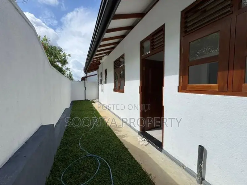 3 Bedroom Brand New House for Sale in Piliyandala