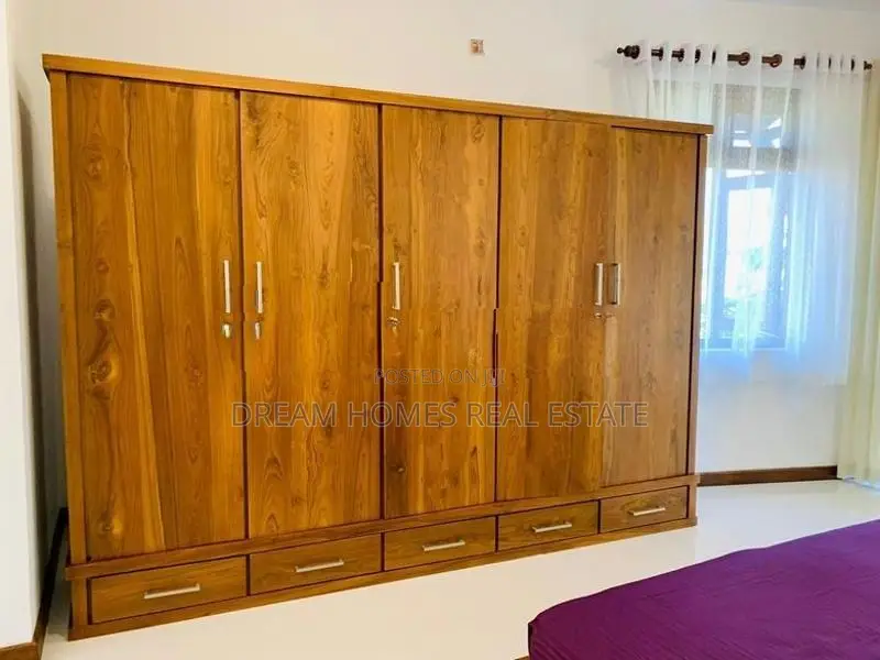 Architecturally Designed Luxury 3-Story House for Sale in Akuregoda