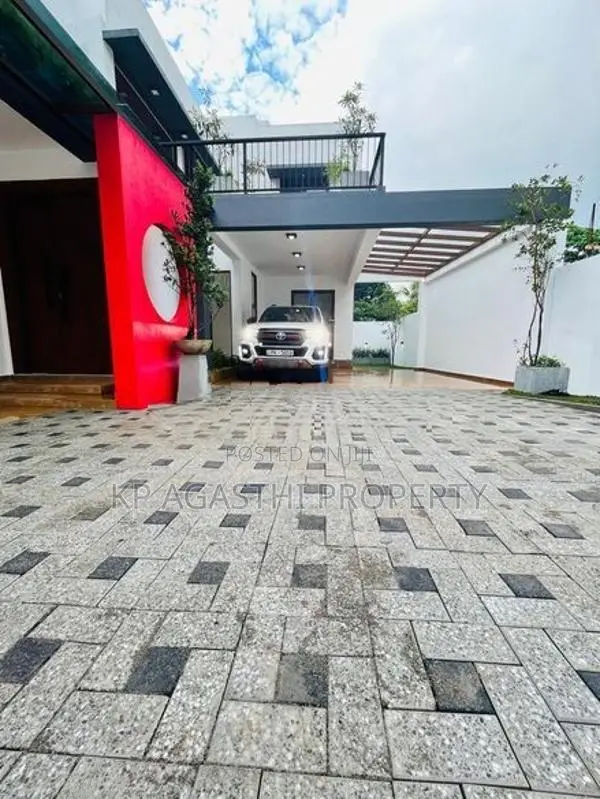 Super Luxury House for Sale in Malabe