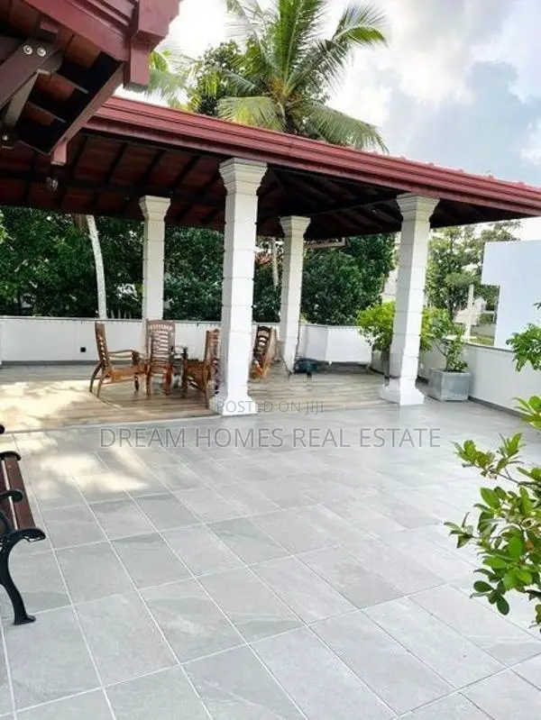 Architecturally Designed Luxury 3-Story House for Sale in Akuregoda
