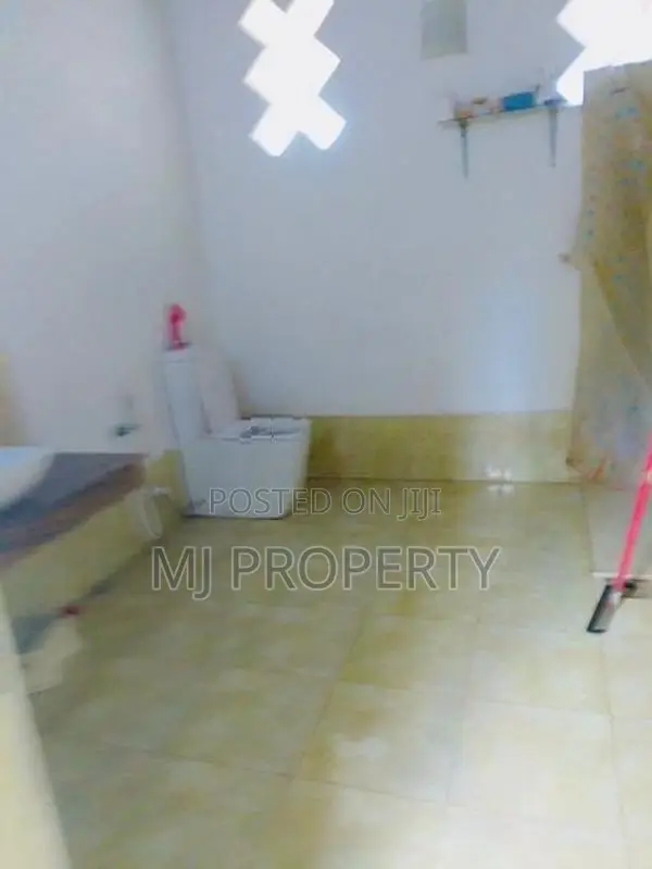 (IS-1147) Valuable Two Storey House Sale in Minuwangoda