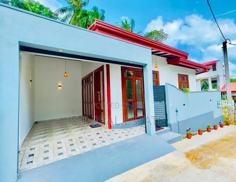 Newly Build Single Storey House For Sale In Kahathuduwa