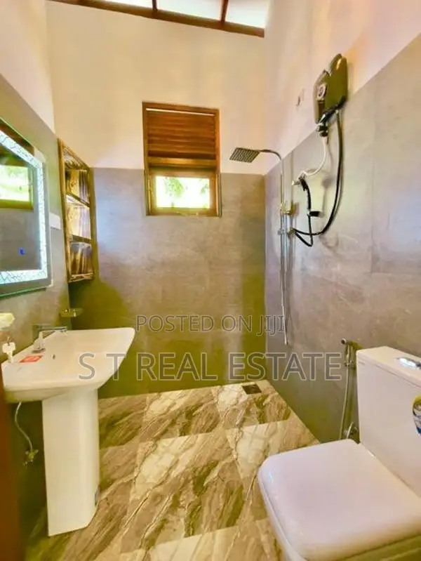 Newly Build Single Storey House For Sale In Kahathuduwa