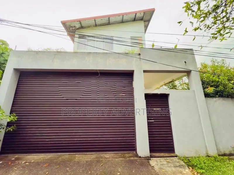 Thalawathugoda 3 BR Luxury House For Sale in Kalalgoda