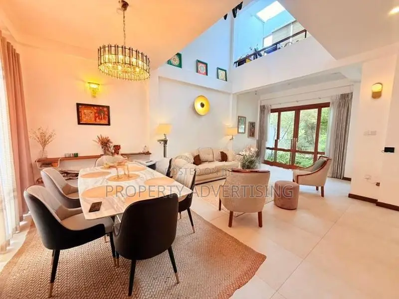 Thalawathugoda 3 BR Luxury House For Sale in Kalalgoda