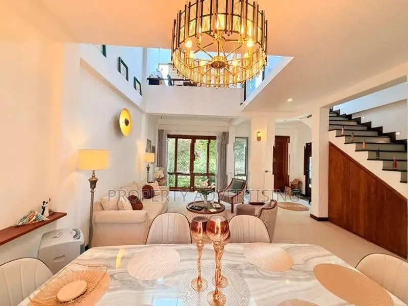 Thalawathugoda 3 BR Luxury House For Sale in Kalalgoda