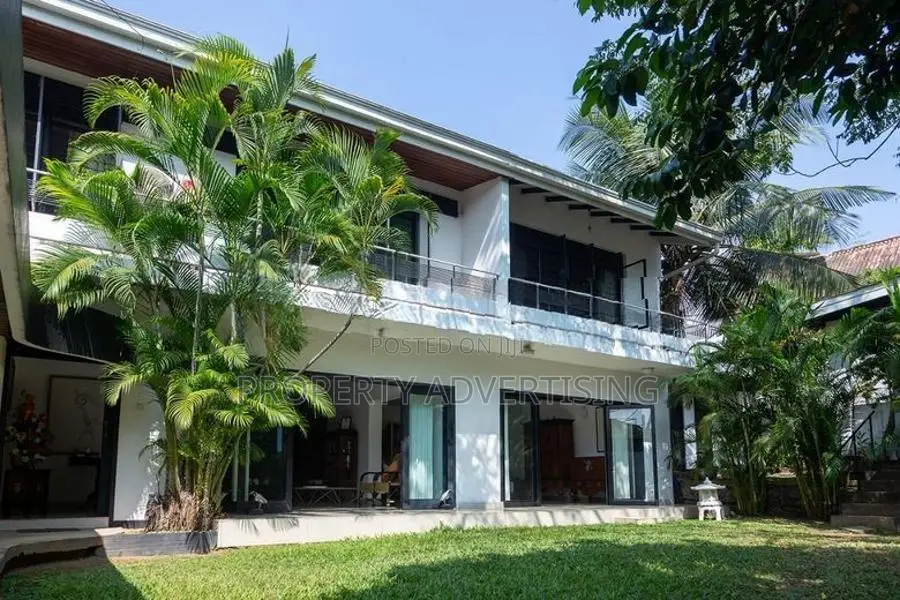 Luxurious 5BR Nawala House For Sale in Prime Location