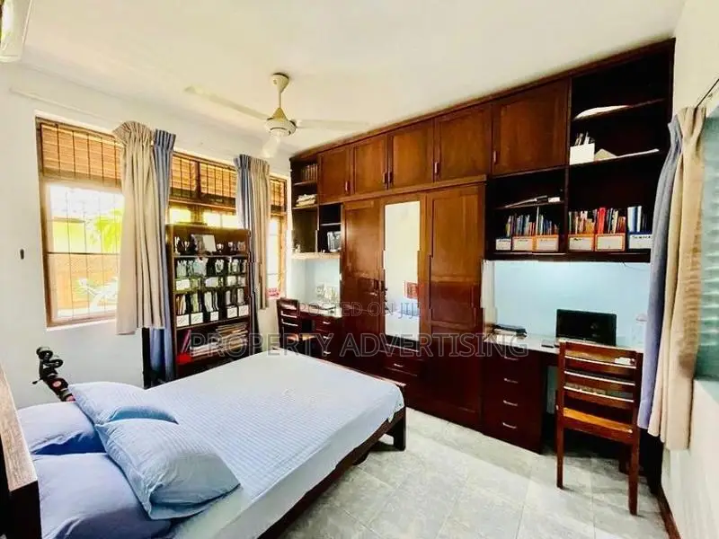 Pepiliyana Modern 3-Storey House for Sale Dehiwala