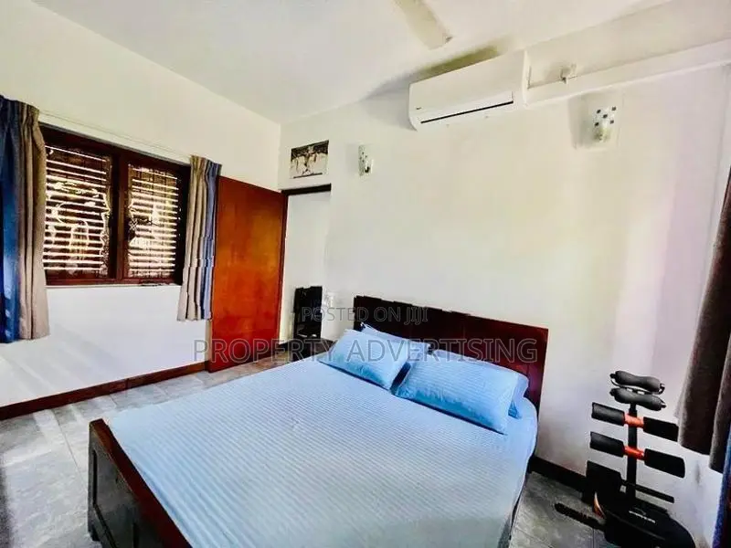 Pepiliyana Modern 3-Storey House for Sale Dehiwala