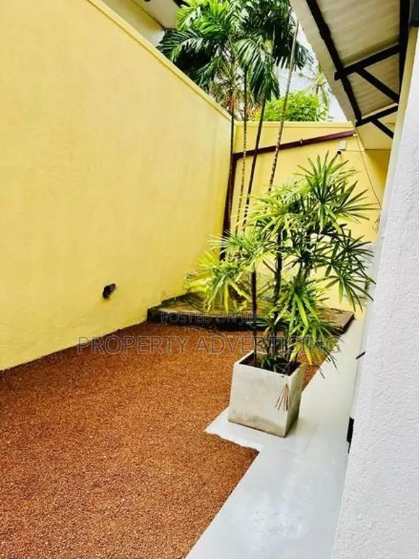 Pepiliyana Modern 3-Storey House for Sale Dehiwala