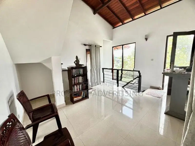Dehiwala 5 Bedroom Modern House For Sale
