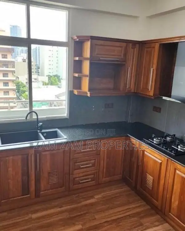 Apartment for Sale in St Mary’s Road Bambalapitiya Colombo 04