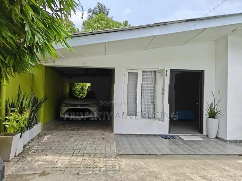 House for Sale in Rathmalana