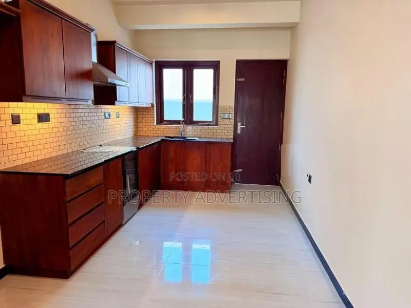 Luxurious Battaramulla Architect-Designed House for Sale