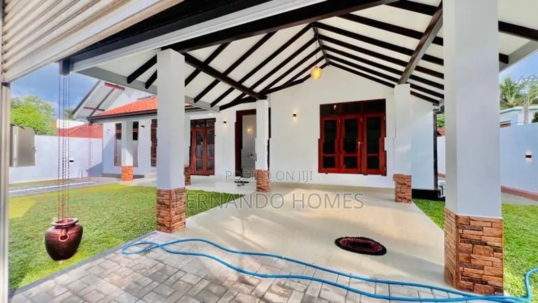 Solid New Single Storey House Sale In Negombo