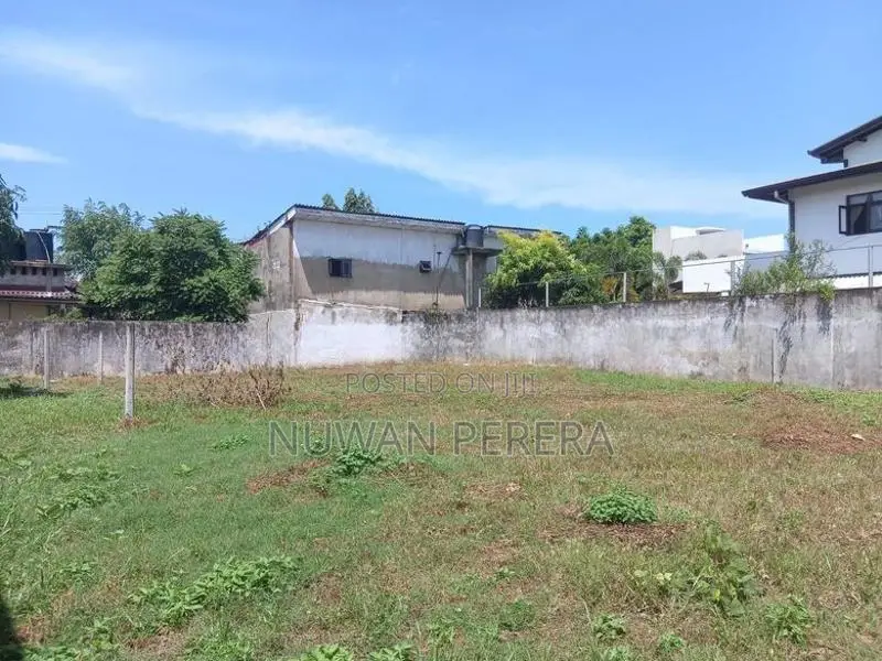 Moratuwa DeMel rd 7.4 perch two blocks for sale .