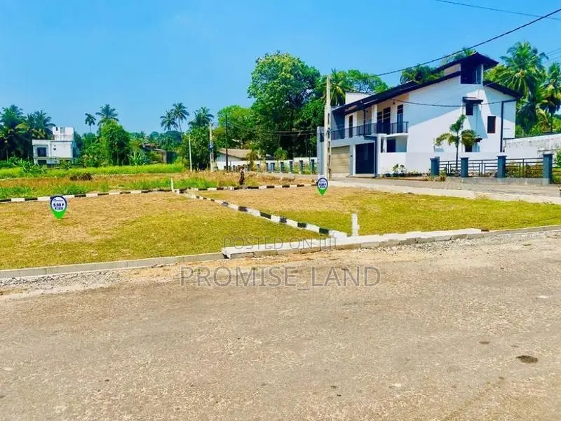 Land for Sale in Athurugiriya K27