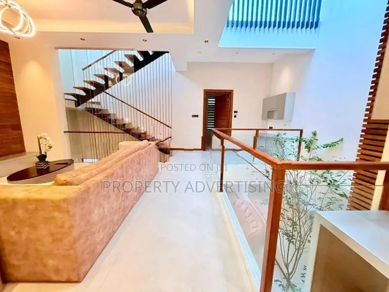 Battaramulla Architecture-Designed Brand New House for Sale