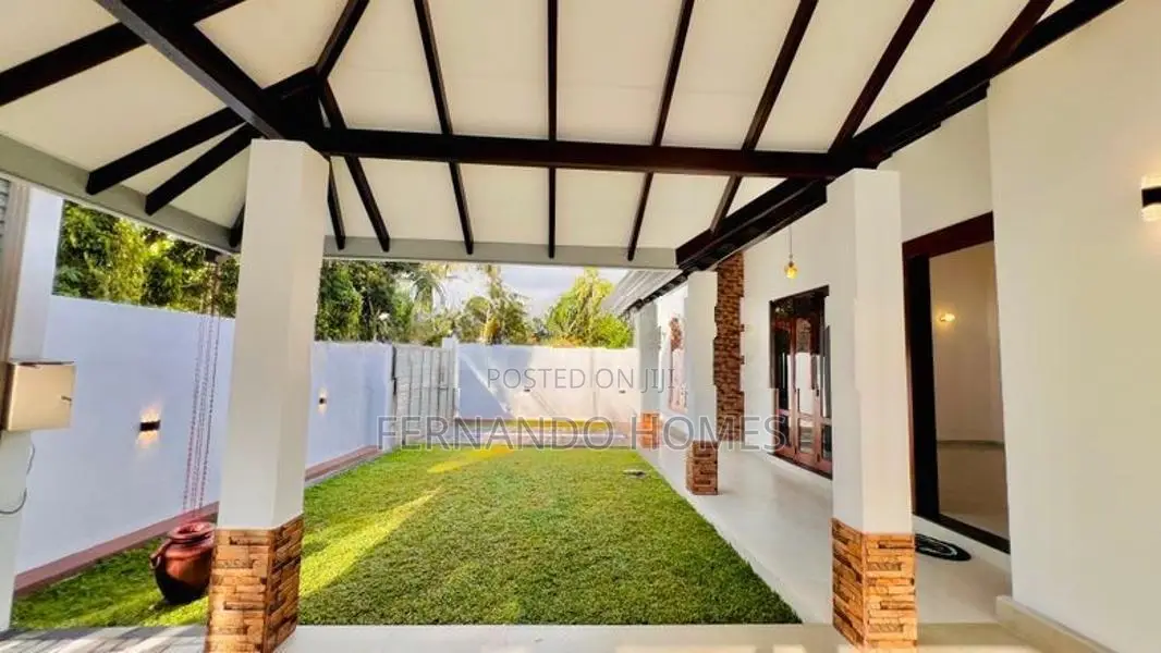 Solid New Single Storey House Sale In Negombo