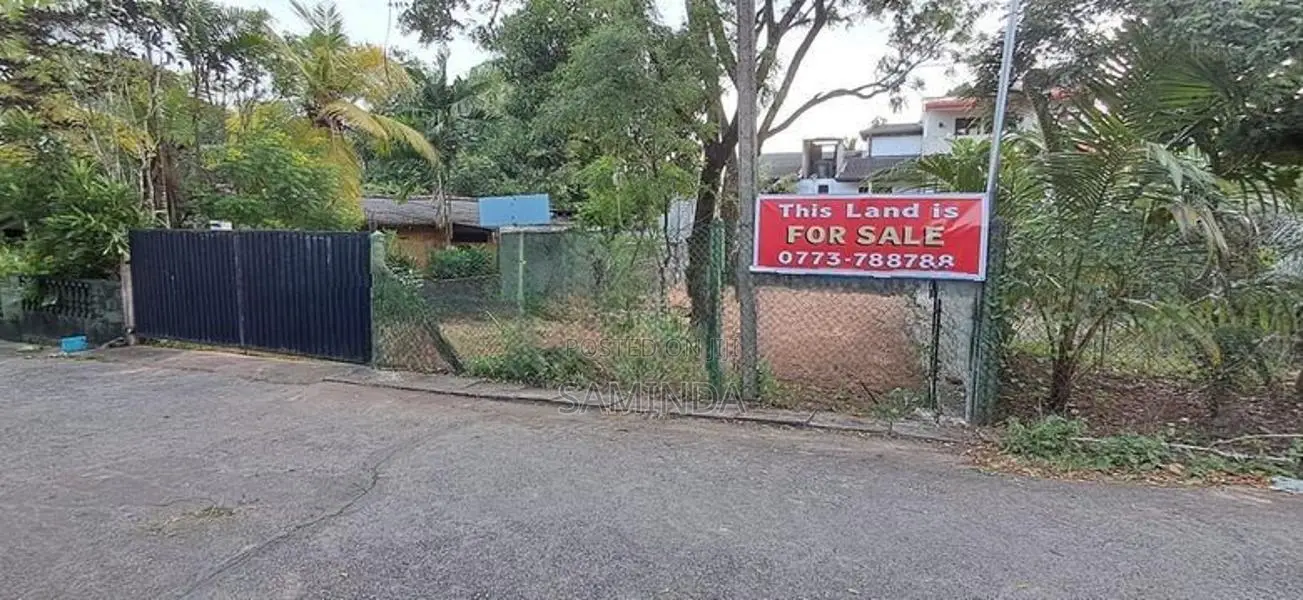 තලවතුගොඩ, අරලිය උයනේ අගනා ඉඩමක්